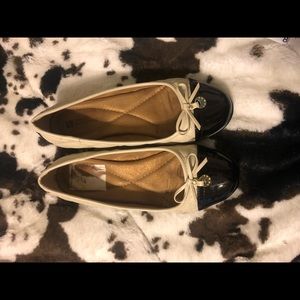 Black and cream flats